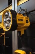 Акумулаторен фенер DeWalt DCL043, 18V