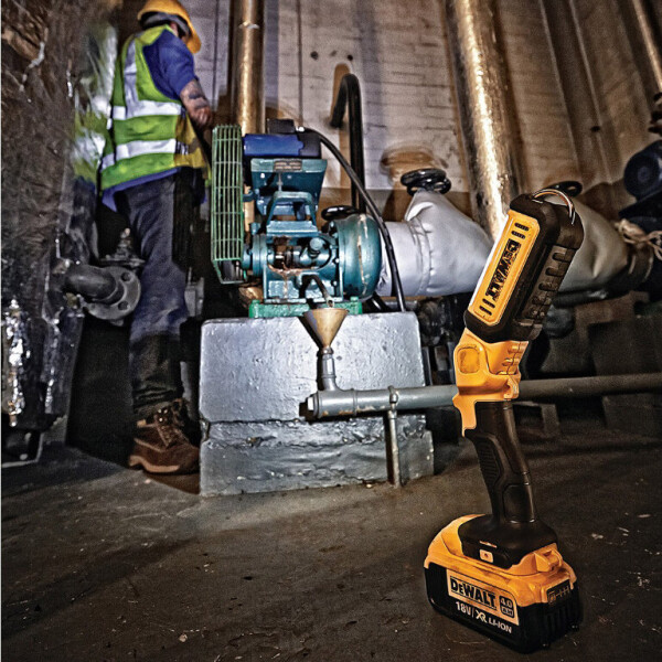 Акумулаторен LED фенер DeWalt DCL050, 18V