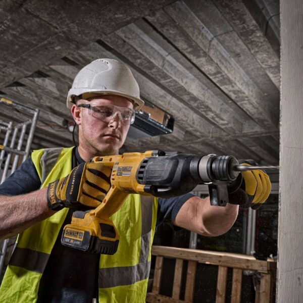 Акумулаторен перфоратор Dewalt DCH133NT, 18V (само машина, в куфар)