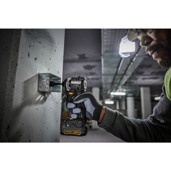 Акумулаторен ударен винтоверт DeWALT DCF85M McLaren, 18V