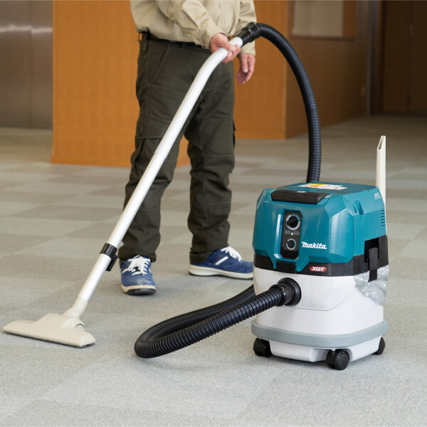 Акумулаторна прахосмукачка Makita VC004GLZ01 без батерия и зарядно 40 V